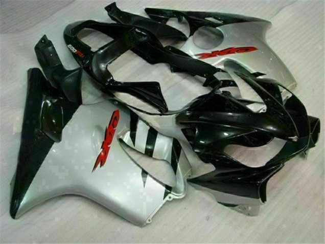 CBR 600 F4i 2001-2003 Verkleidung - Schwarz Silber CBR 600 F4i 2001-2003 Verkleidung - Schwarz Silber