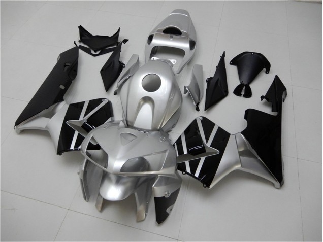 CBR 600 RR 2005-2006 Verkleidungen - Silber Schwarz CBR 600 RR 2005-2006 Verkleidungen - Silber Schwarz