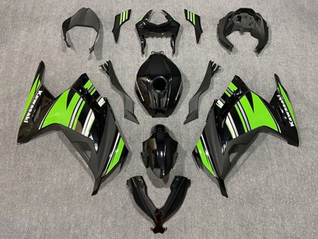 Rabatt Kawasaki EX300 Motorrad Verkleidung 2013-2024 - Glanzendes Schwarz Grun Weiss Streifen