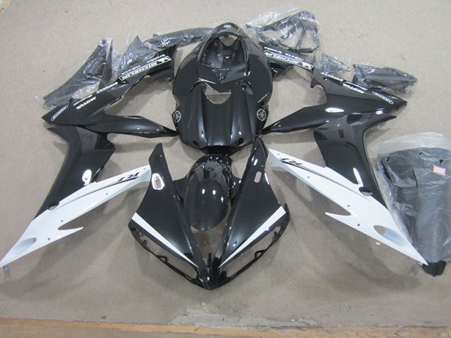 R1 2004-2006 Verkleidungen - Schwarz Weiß R1 2004-2006 Verkleidungen - Schwarz Weiß