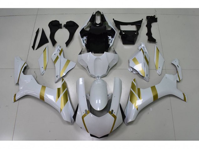 R1 2015-2019 Verkleidungen - Weiß mit Gold Aufkleber R1 2015-2019 Verkleidungen - Weiß mit Gold Aufkleber